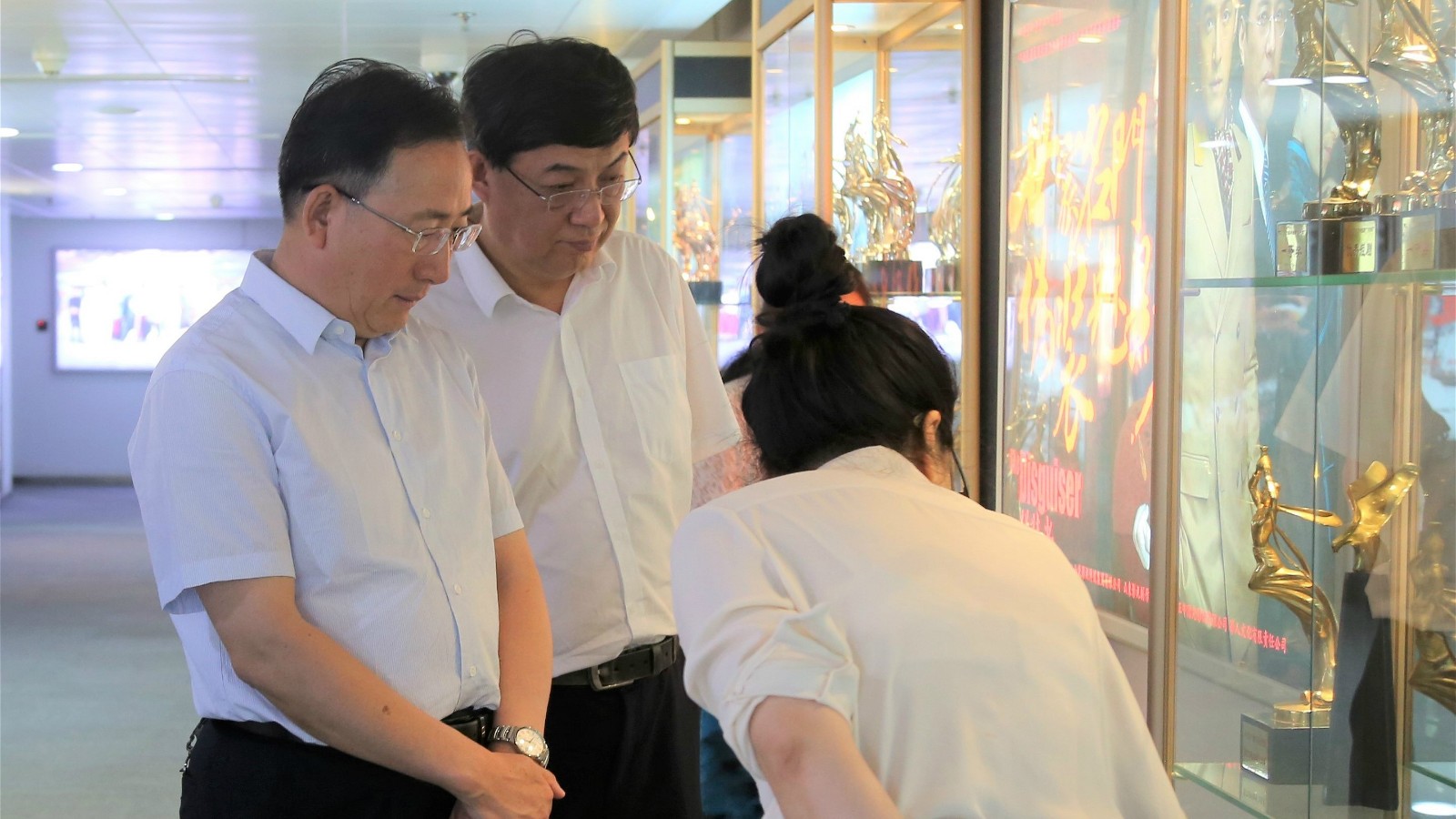 省委宣传部副部长、省电影局局长程守田到星空（中国）调研